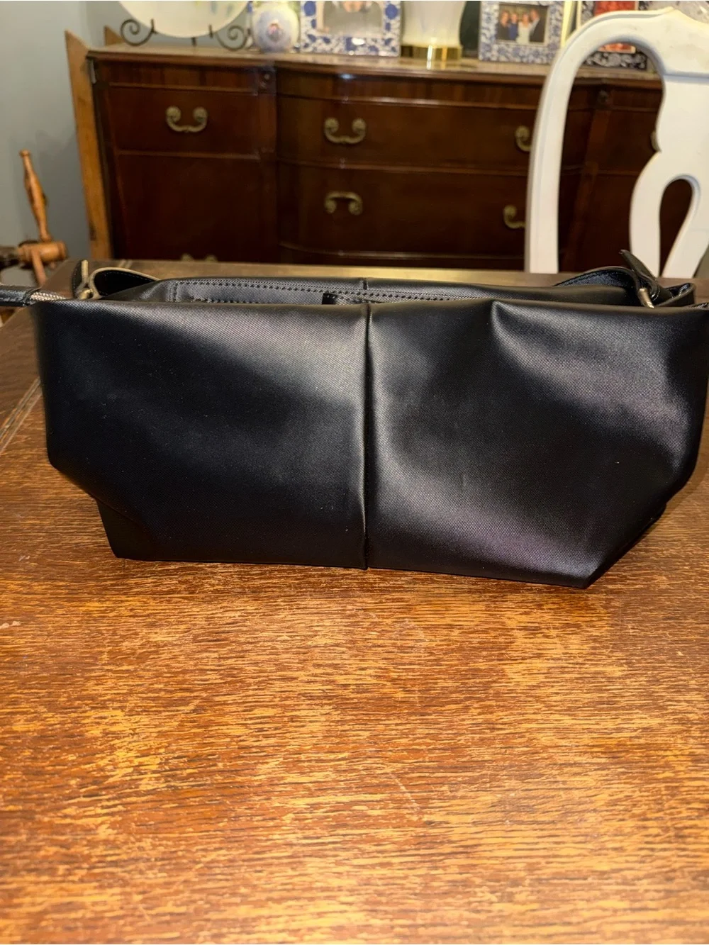 EEUC Lug Half Plunge Satin Luxe VL Bag in Black - Iike new condition